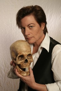 Lisa Wolpe as Hamlet. Photo by Michael Lamont